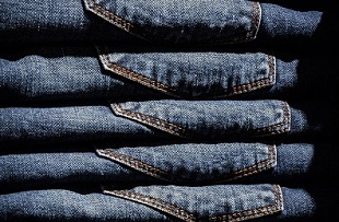Como usar jeans no ambiente profissional
